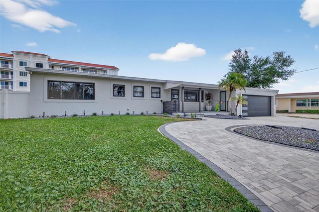 1866 VENETIAN POINT DRIVE, Clearwater, FL 33755