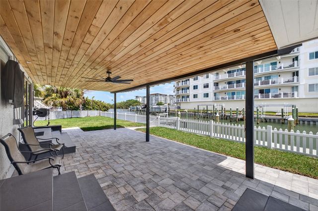 1866 VENETIAN POINT DRIVE, Clearwater, FL 33755