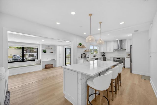 1866 VENETIAN POINT DRIVE, Clearwater, FL 33755