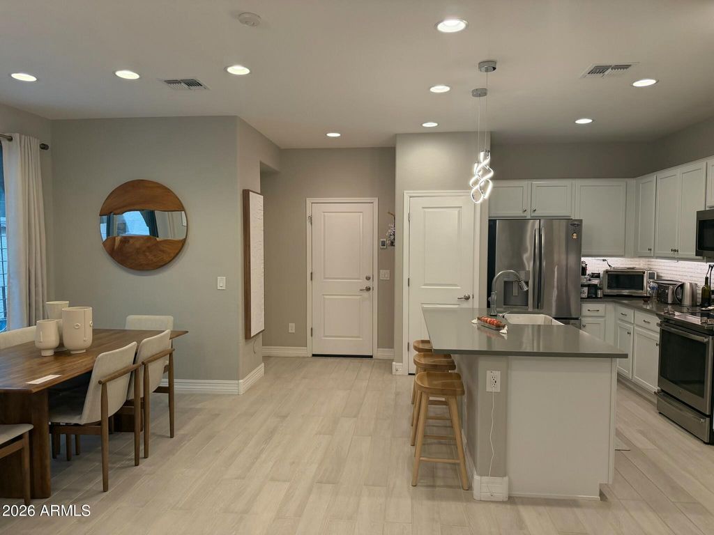 8245 E IMPALA Avenue, Mesa, AZ 85209