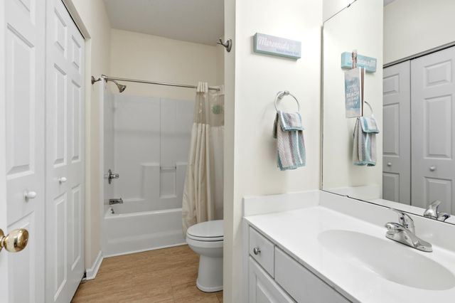 5110 Sweetwater Blvd, Murrells Inlet, SC 29576