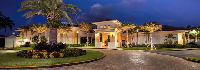 7684 Hummingbird Court, West Palm Beach, FL 33412