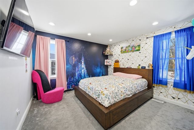 5 Nottingham Cir, Swansea, MA 02777