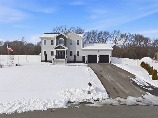 5 Nottingham Cir, Swansea, MA 02777