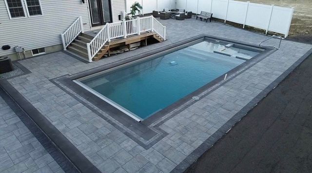 5 Nottingham Cir, Swansea, MA 02777