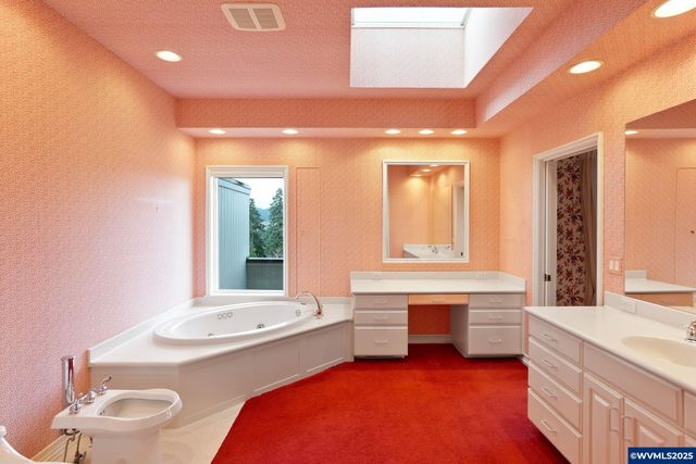 3485 Cherokee Dr S, Salem, OR 97302