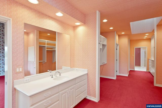 3485 Cherokee Dr S, Salem, OR 97302