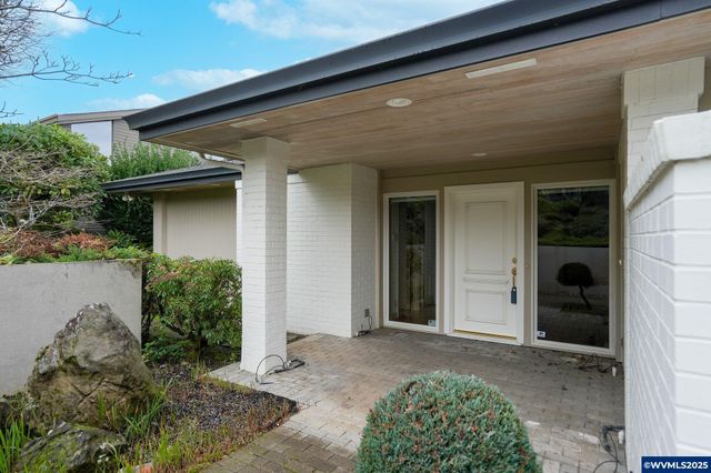 3485 Cherokee Dr S, Salem, OR 97302