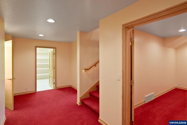 3485 Cherokee Dr S, Salem, OR 97302