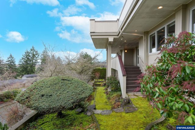 3485 Cherokee Dr S, Salem, OR 97302