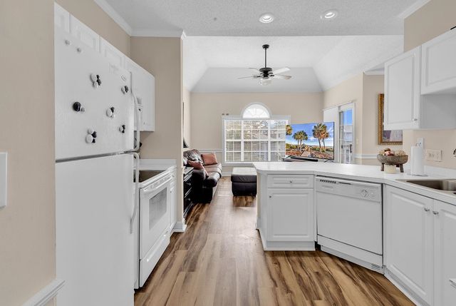 4773 Wild Iris Dr Apt 301, Myrtle Beach, SC 29577