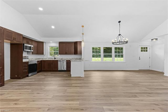 426 Fitch Drive, Mebane, NC 27302