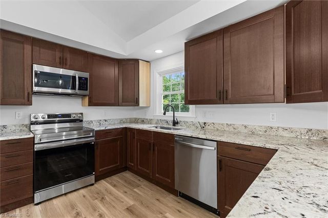 426 Fitch Drive, Mebane, NC 27302