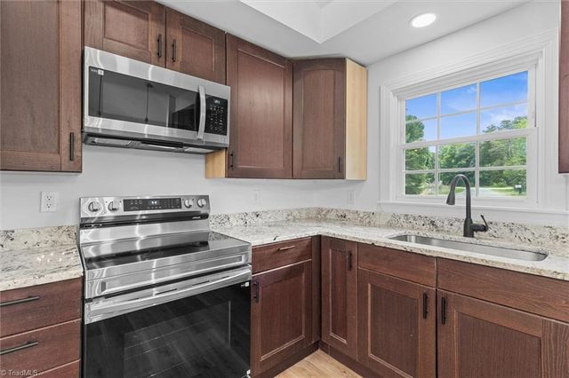 426 Fitch Drive, Mebane, NC 27302