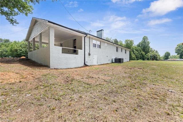 426 Fitch Drive, Mebane, NC 27302