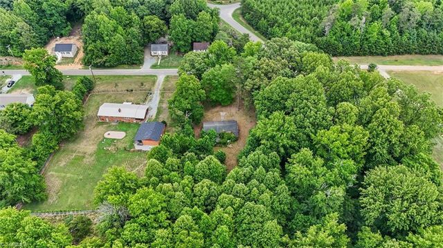 426 Fitch Drive, Mebane, NC 27302