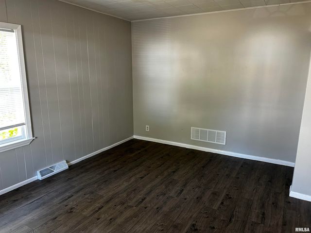 1020 E KANSAS Avenue, Peoria, IL 61603