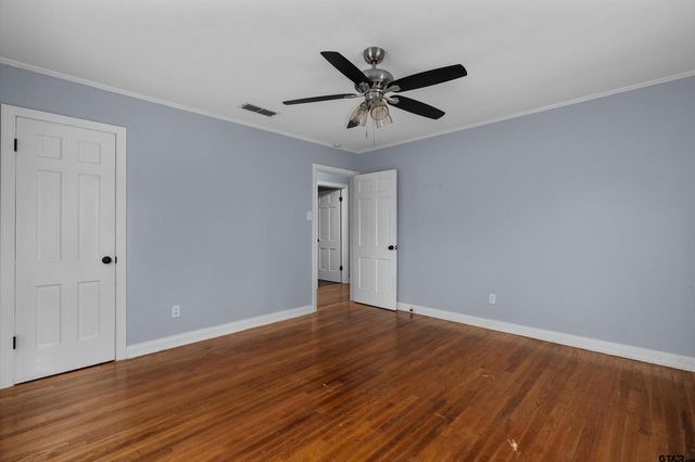 2809 S Broadway, Kilgore, TX 75662