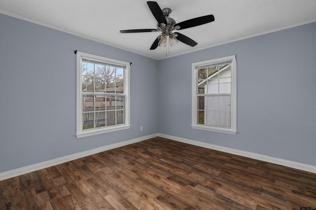 2809 S Broadway, Kilgore, TX 75662