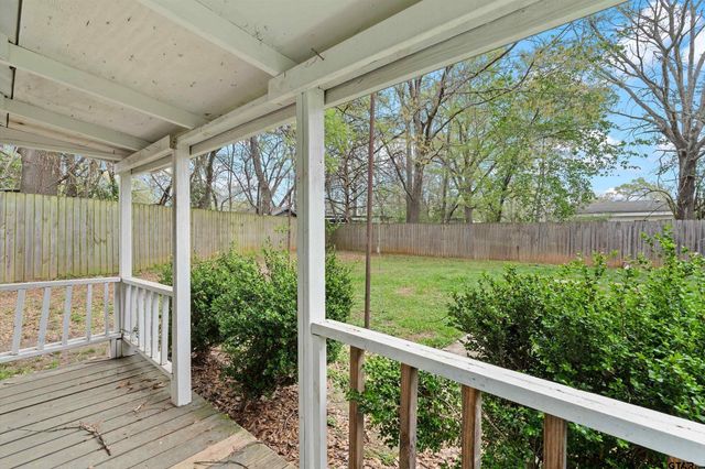 2809 S Broadway, Kilgore, TX 75662