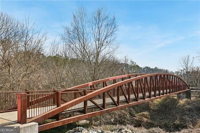 745 Fountainhead Lane NE 126, Atlanta, GA 30324