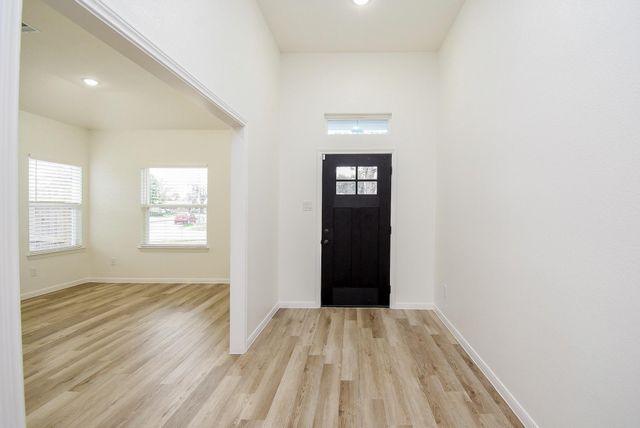 2139 Counter Point Drive, Houston, TX 77055