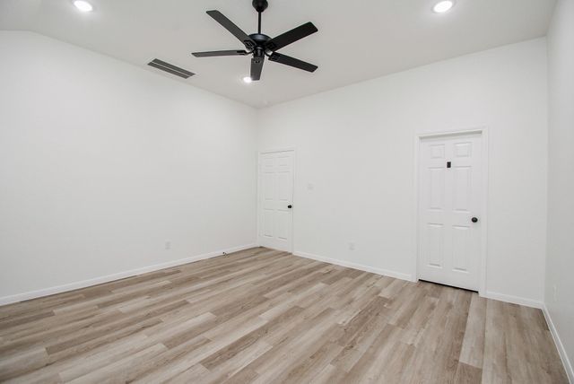 2139 Counter Point Drive, Houston, TX 77055