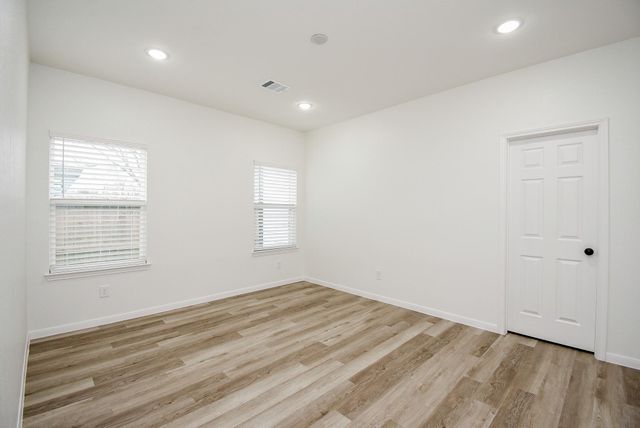 2139 Counter Point Drive, Houston, TX 77055