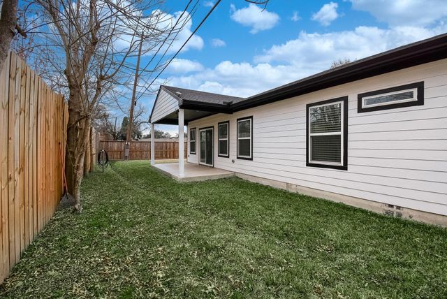 2139 Counter Point Drive, Houston, TX 77055