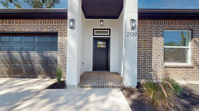 2139 Counter Point Drive, Houston, TX 77055