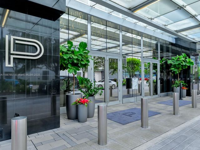 851 NE 1st Ave 3201, Miami, FL 33132