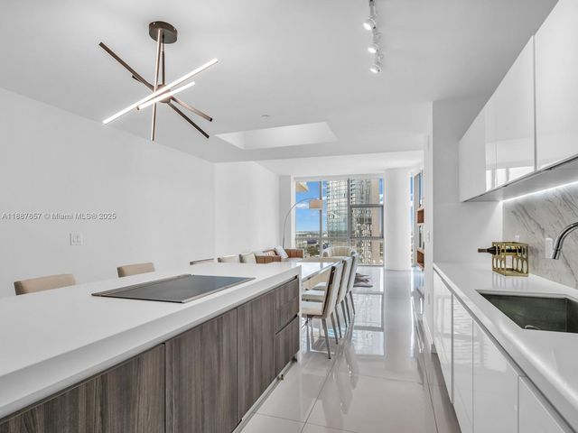 851 NE 1st Ave 3201, Miami, FL 33132