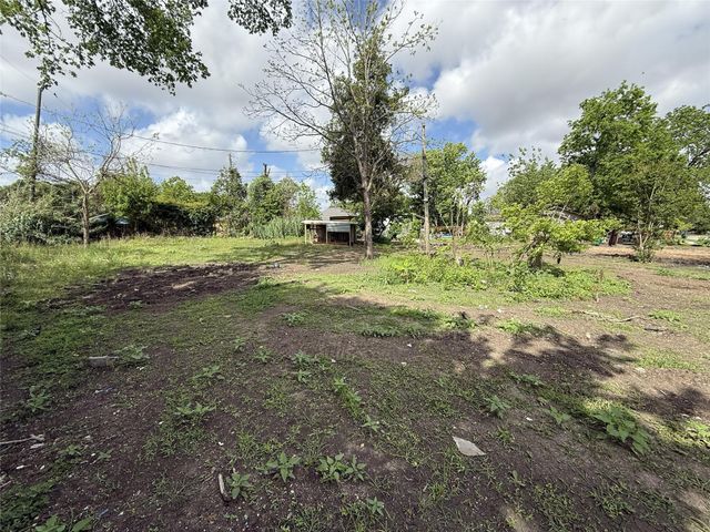 1616 Red Bluff Court, Pasadena, TX 77506