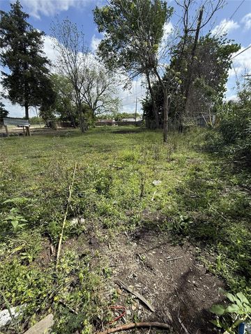 1616 Red Bluff Court, Pasadena, TX 77506