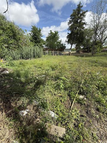 1616 Red Bluff Court, Pasadena, TX 77506