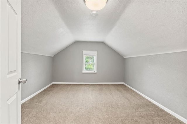 2827 CAMPBELL Street, Kansas City, MO 64109