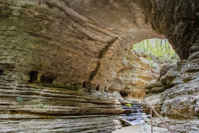 299 Natural Bridge Park Rd, Waynesboro, TN 38485