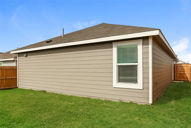 3156 Crestone Drive, Crandall, TX 75114