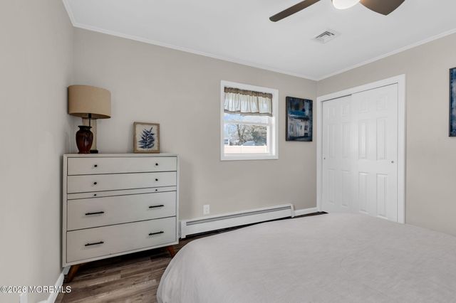 201 Summit Avenue, Belford, NJ 07718