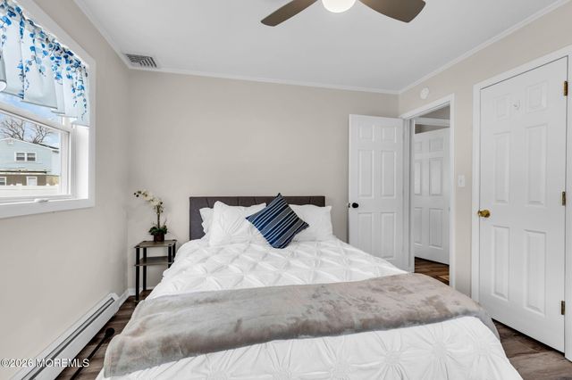 201 Summit Avenue, Belford, NJ 07718