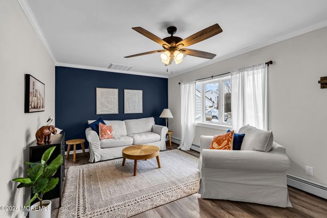 201 Summit Avenue, Belford, NJ 07718