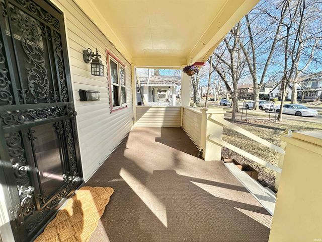 326 Arcadia Court, Fort Wayne, IN 46807