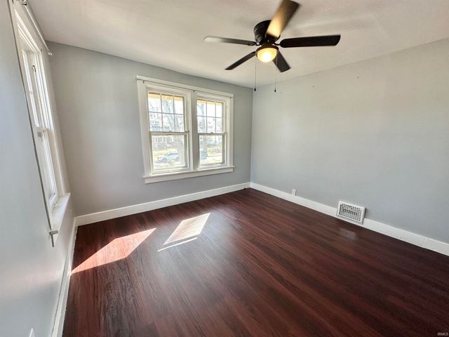 326 Arcadia Court, Fort Wayne, IN 46807