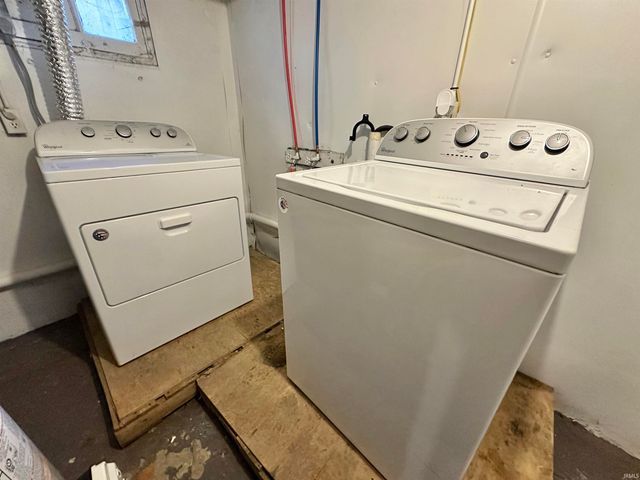 326 Arcadia Court, Fort Wayne, IN 46807