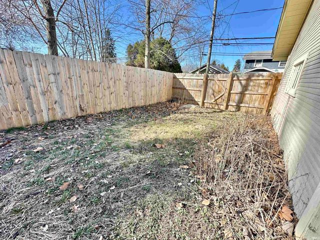 326 Arcadia Court, Fort Wayne, IN 46807