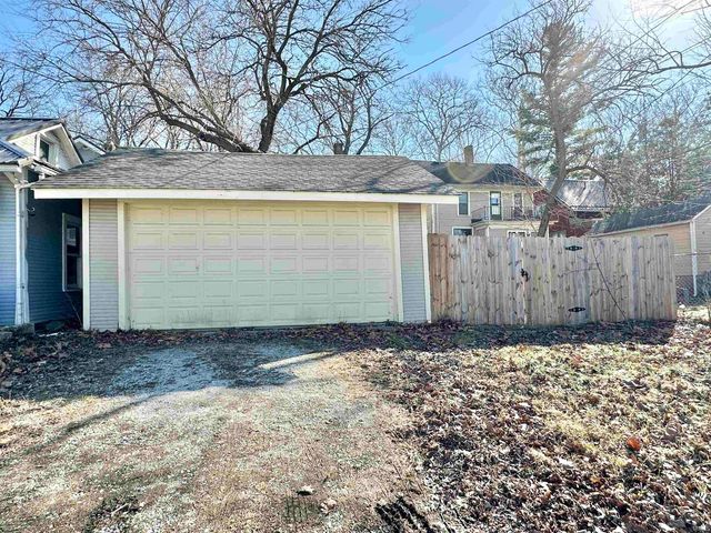 326 Arcadia Court, Fort Wayne, IN 46807