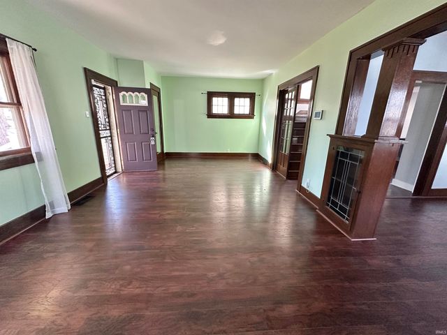 326 Arcadia Court, Fort Wayne, IN 46807