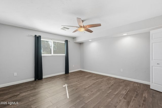 2914 E CACTUS Road, Phoenix, AZ 85032