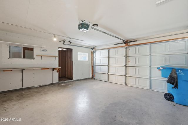 2914 E CACTUS Road, Phoenix, AZ 85032