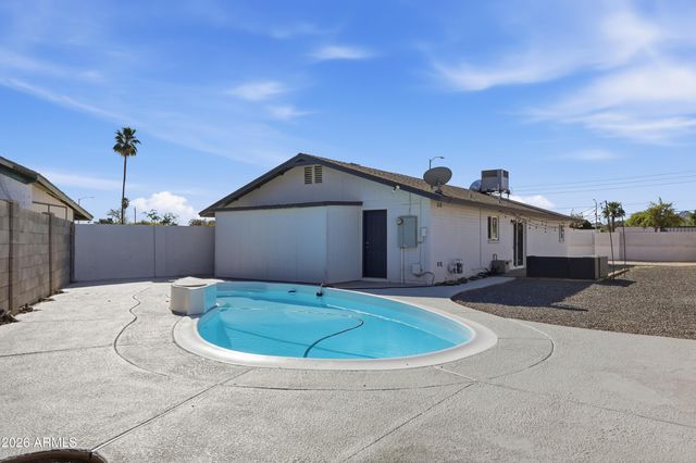 2914 E CACTUS Road, Phoenix, AZ 85032